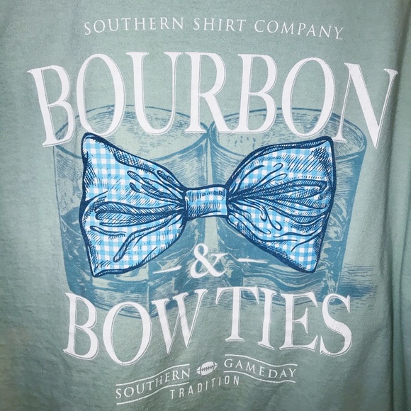 The Southern Shirt Company Tops - Southern Shirt Co long sleeve t-shirt XL